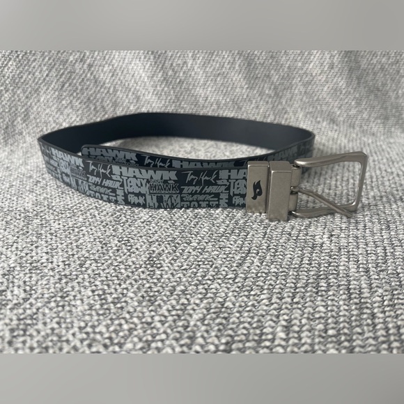 Tony Hawk Black and SilverBonded Leather Belt with Embossed Design - Picture 2 of 16